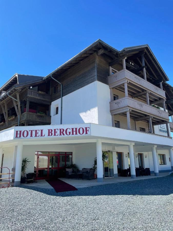Hotel Berghof Sonnenalpe Nassfeld Kültér fotó